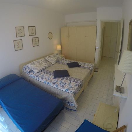 Residence Selenis Bilocale Vista Piscina - Agenzia Cocal 카오를레 외부 사진